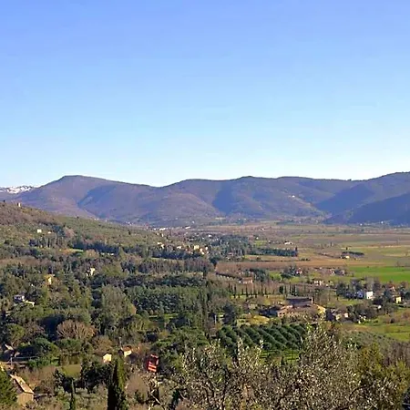 Spacious Tuscan 3*